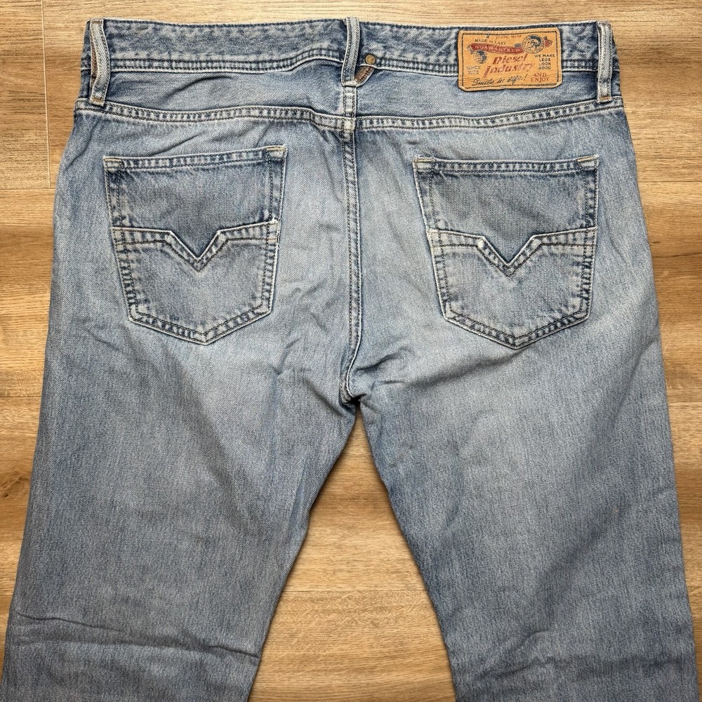 Diesel Larkee Jeans Mens 33x32 Blue Distressed Regular Straight Leg Denim 0800Z - Picture 4 of 16